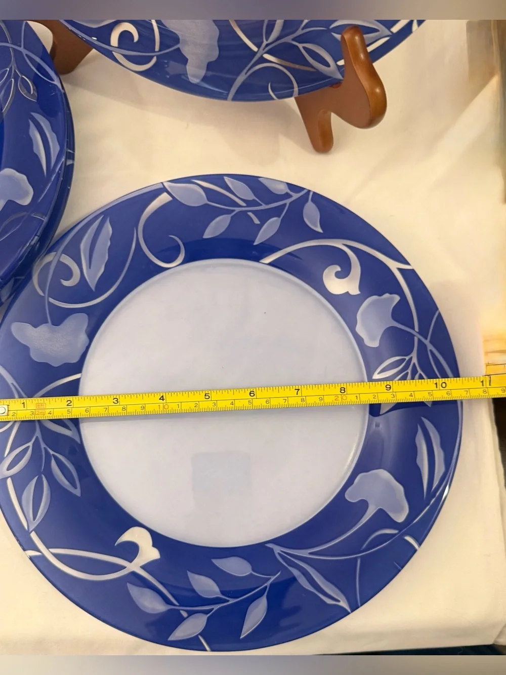 6 Luminarc Plenitude distinctive cobalt blue glass border. By Arcoroc France